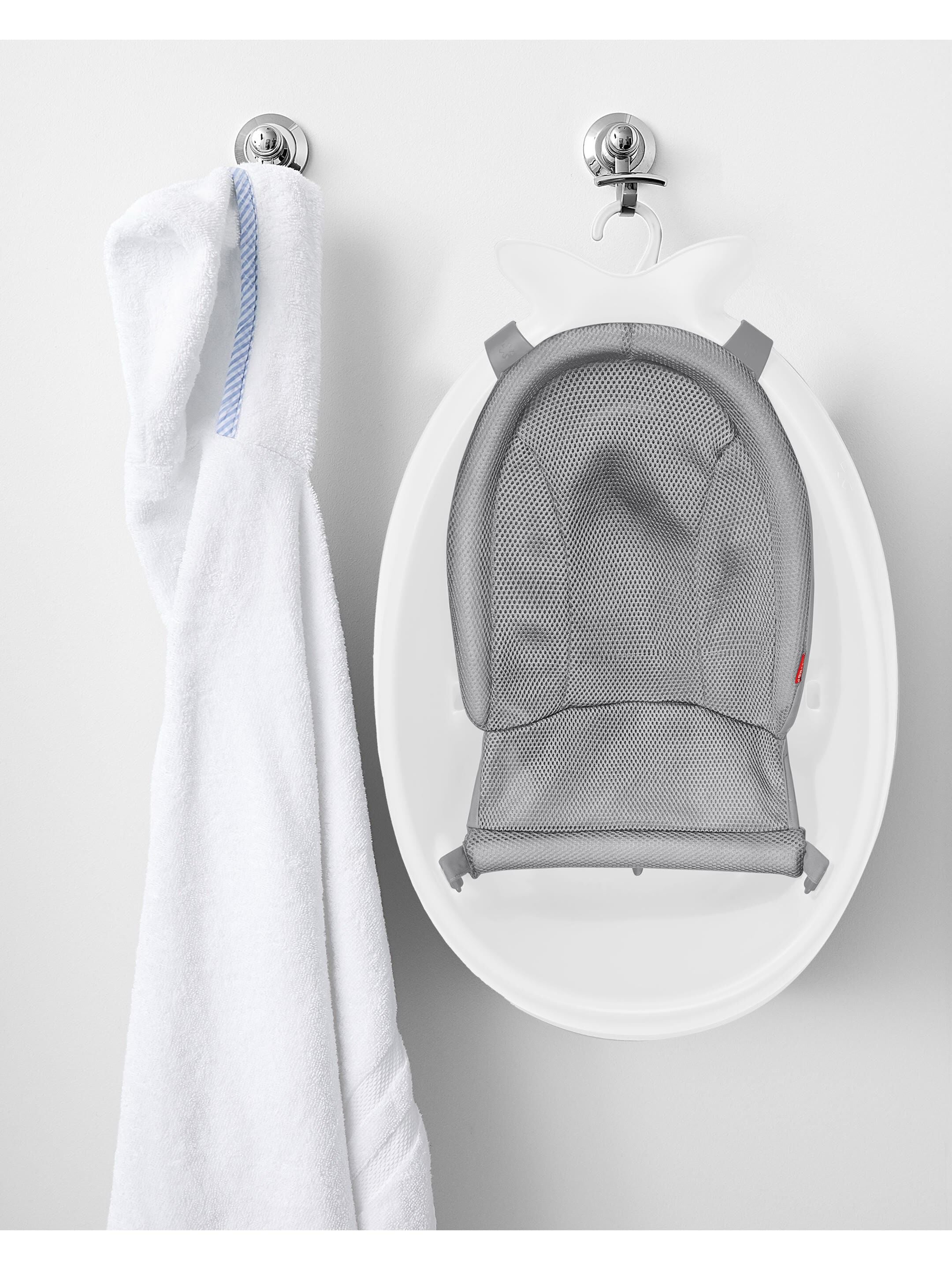 Skip Hop Moby Smart Sling 3-Stage Baby Bath Tub &mdash; White image number 3