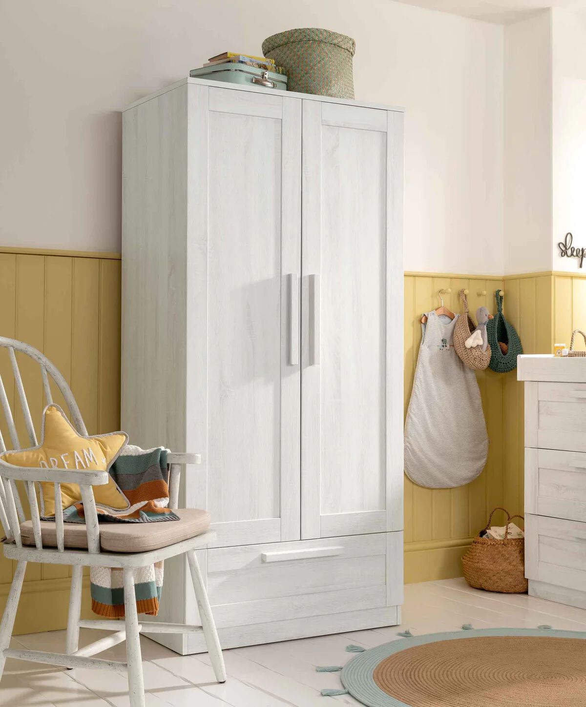 Atlas 3 Piece Cotbed Set with Dresser Changer and Wardrobe- White image number 3
