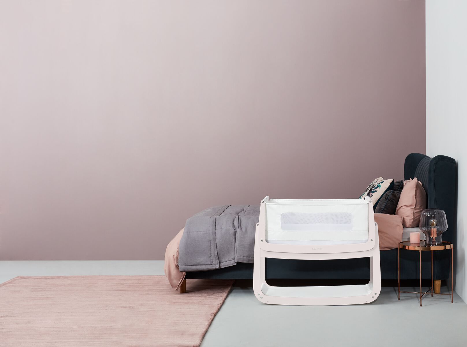 SnuzPod4 Bedside Crib - Rose White / Blush image number 4