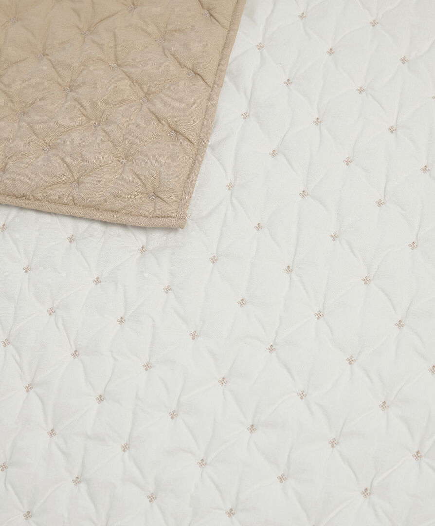 Welcome to the World Seedling Cotbed Quilt - 2.5 Tog image number 4