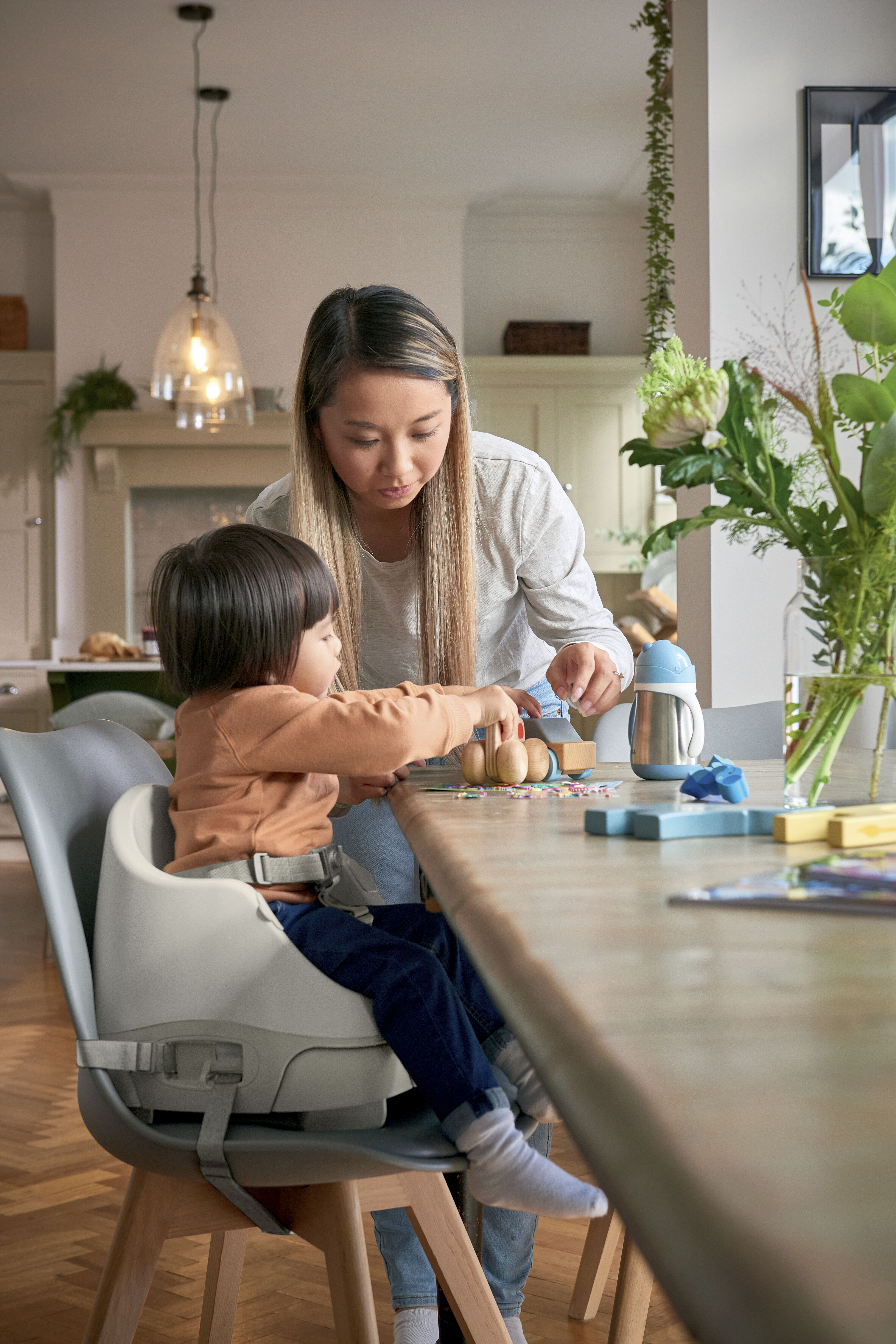 Bug 3-in-1 Floor & Booster Seat with Activity Tray - Clay image number 6