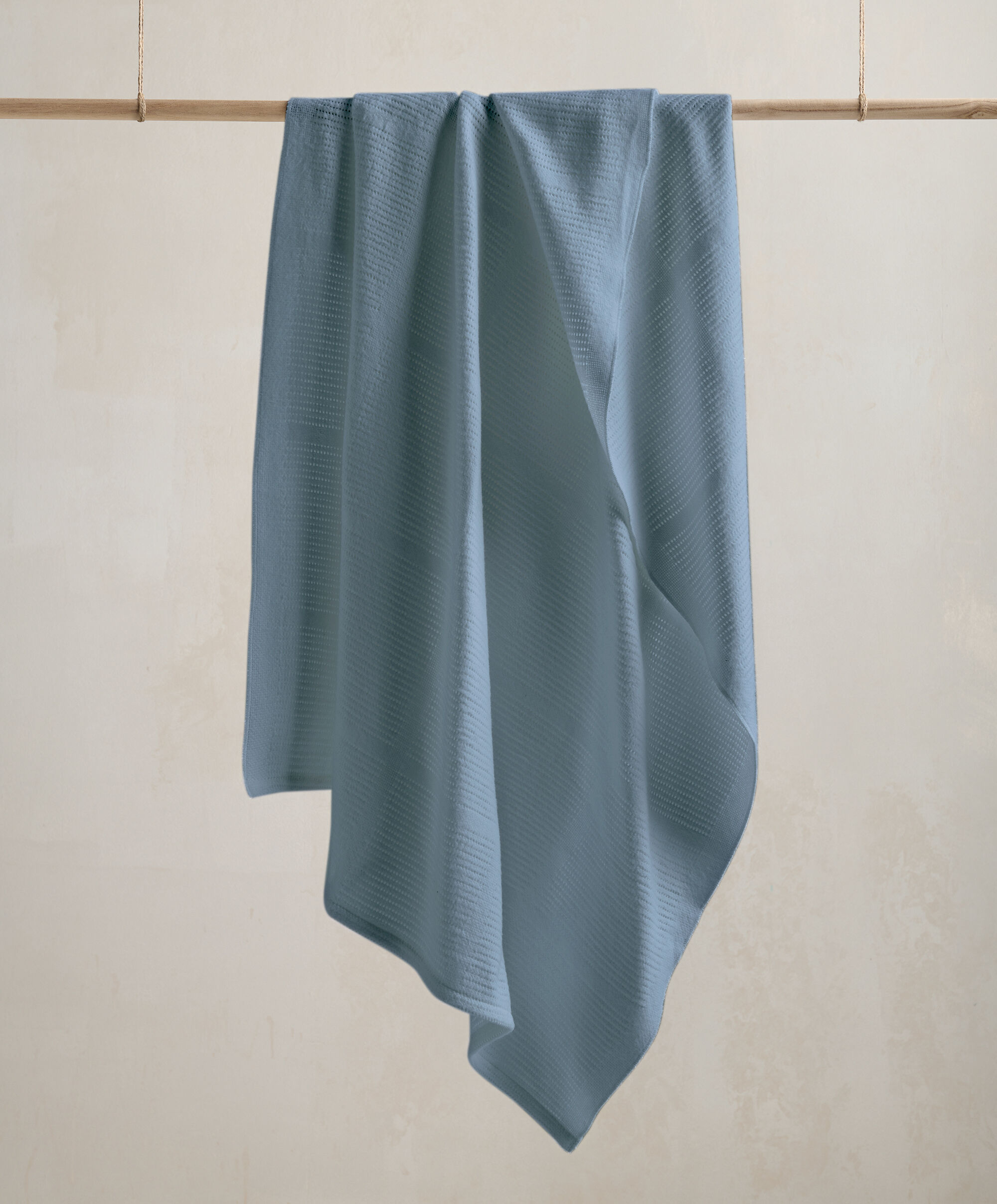 Cellular Cotton Blanket Large - Petrol Blue image number 5