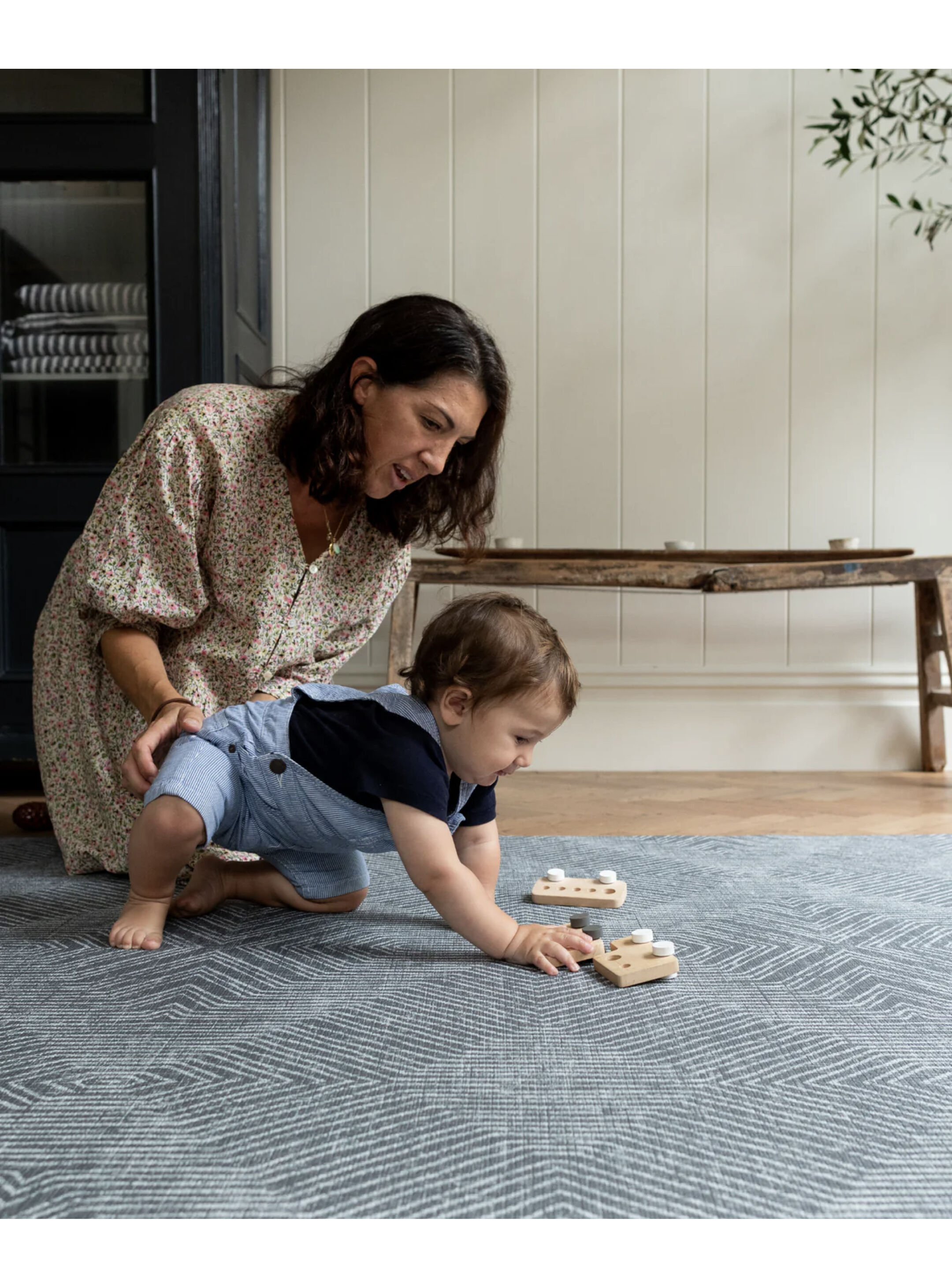 Totter and Tumble - The Astronomer Playmat image number 5