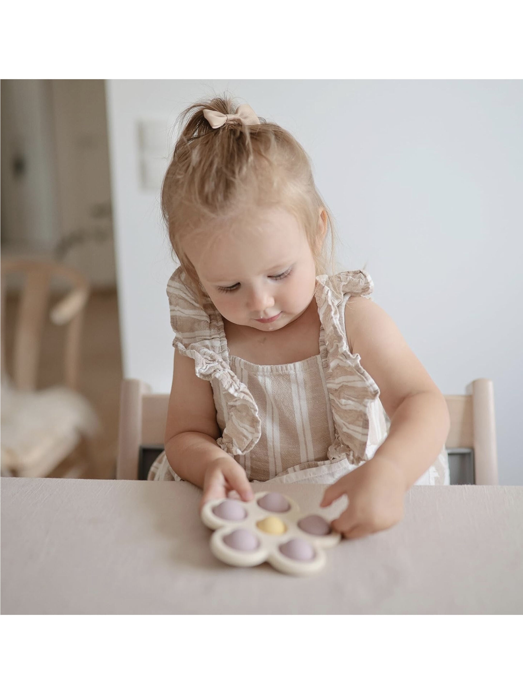 Mushie Flower Press Toy (Soft Lilac/Pale Daffodil/Ivory) image number 5