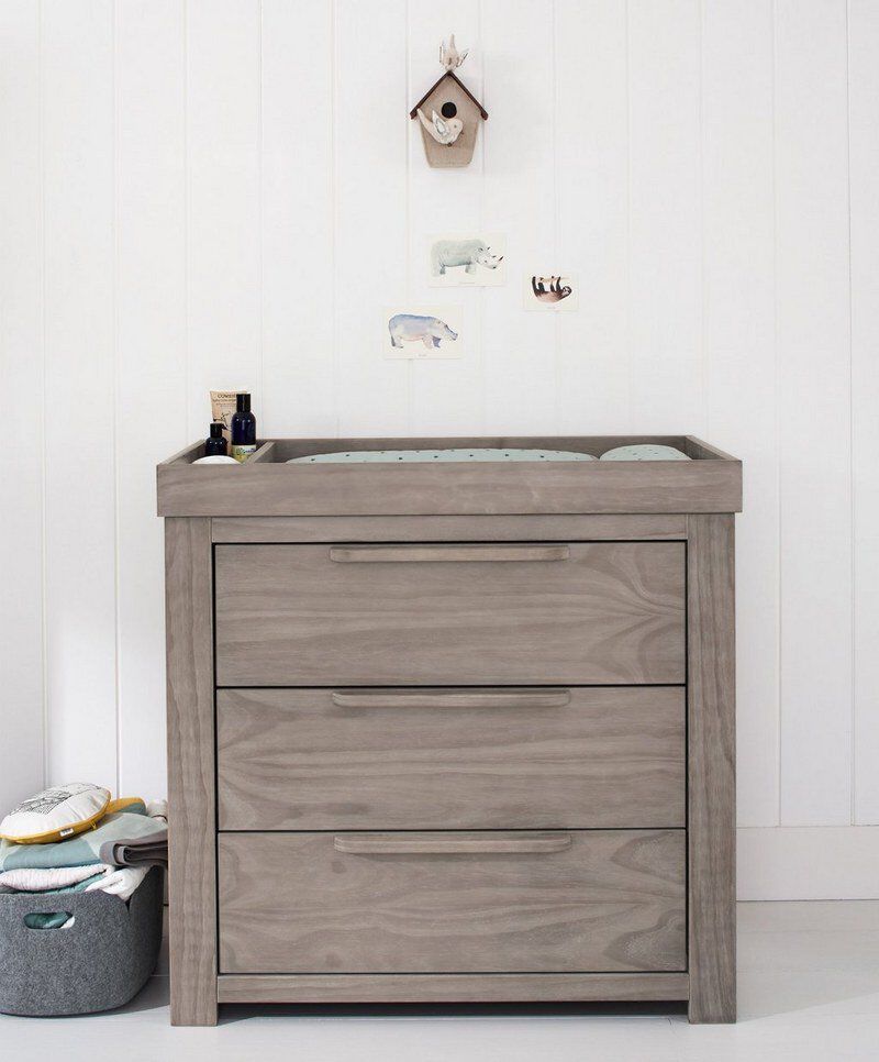 Franklin 3 Door Dresser & Changing Unit - Grey Wash image number 4