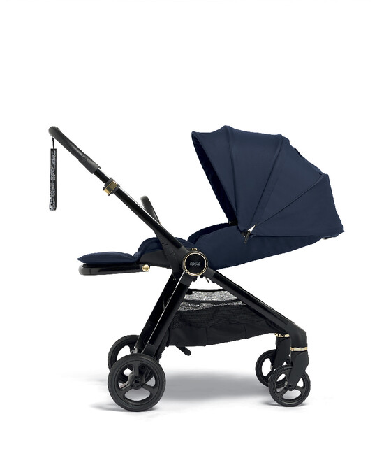 Strada Midnight Pushchair with Midnight Sky Memory Foam Liner image number 5