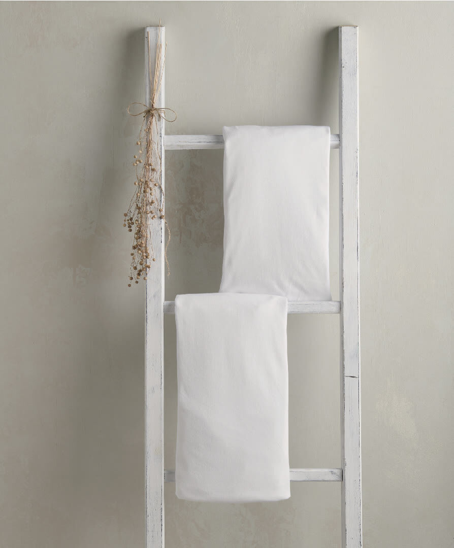 Universal Crib Sheets - White (Pack of 2) image number 1