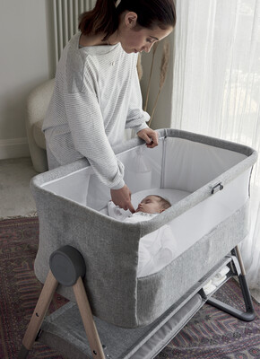 Mamas & Papas Lua Bedside Crib Grey