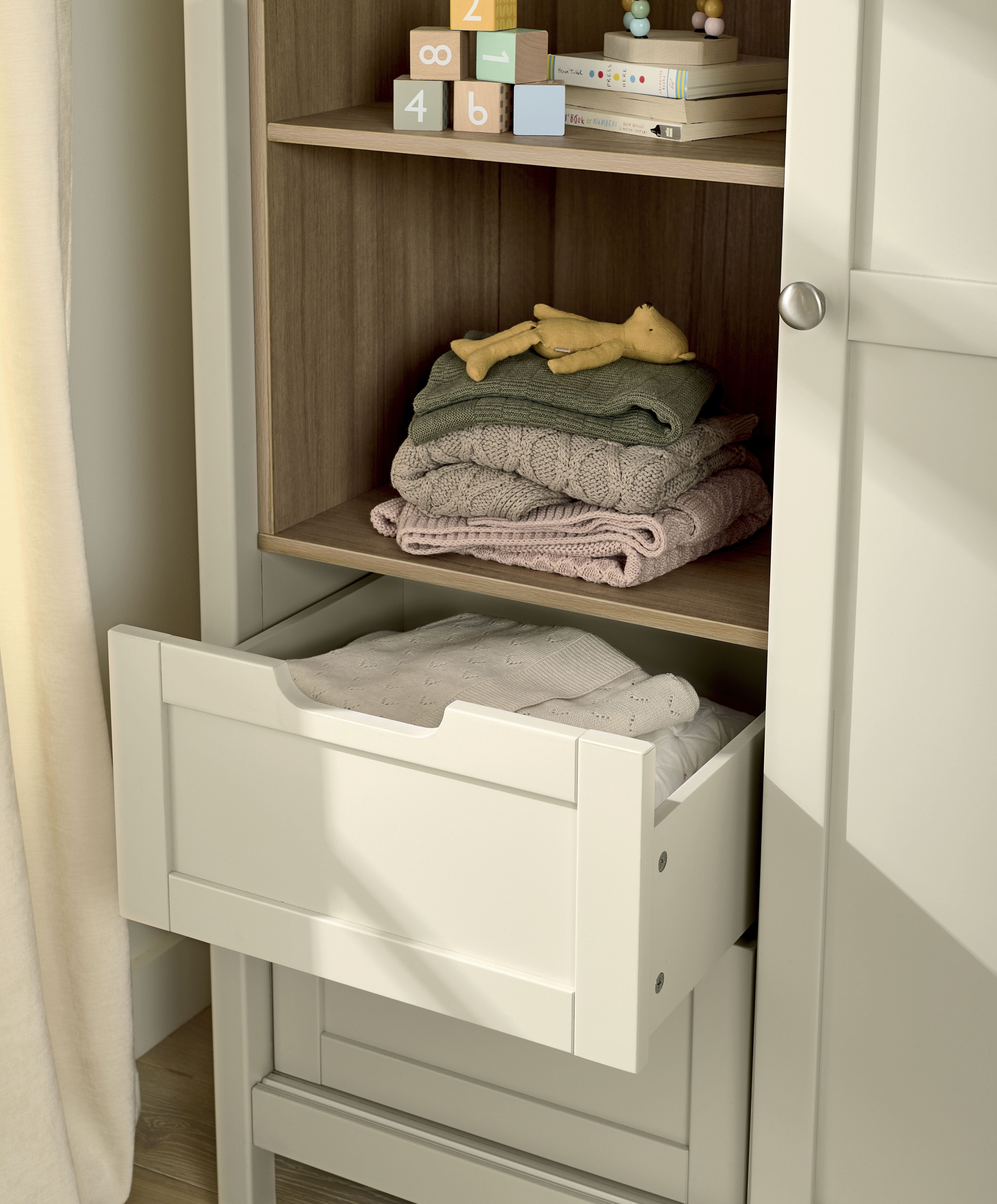Harwell Wardrobe - Cashmere image number 3