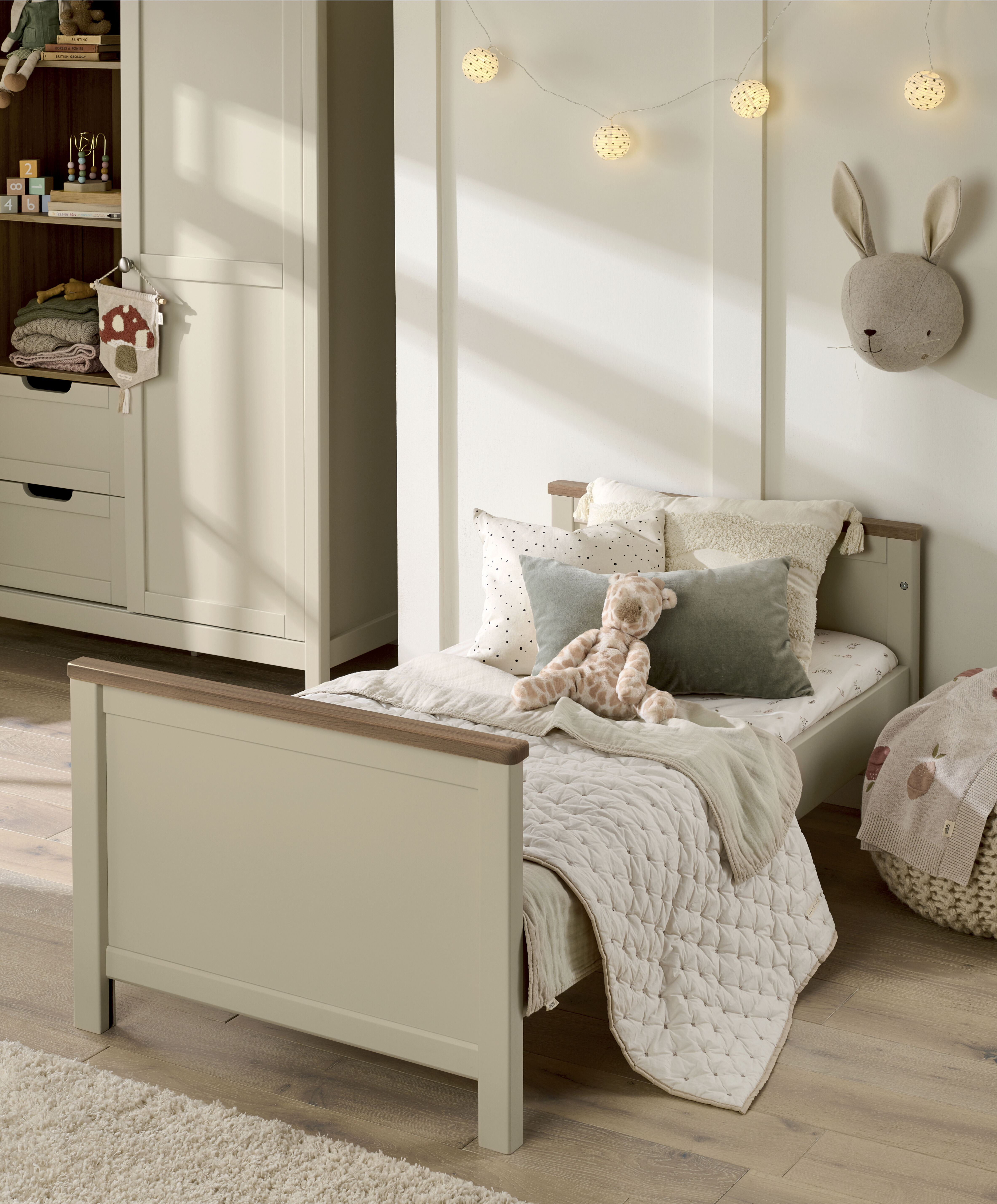 Harwell Cotbed - Cashmere image number 2