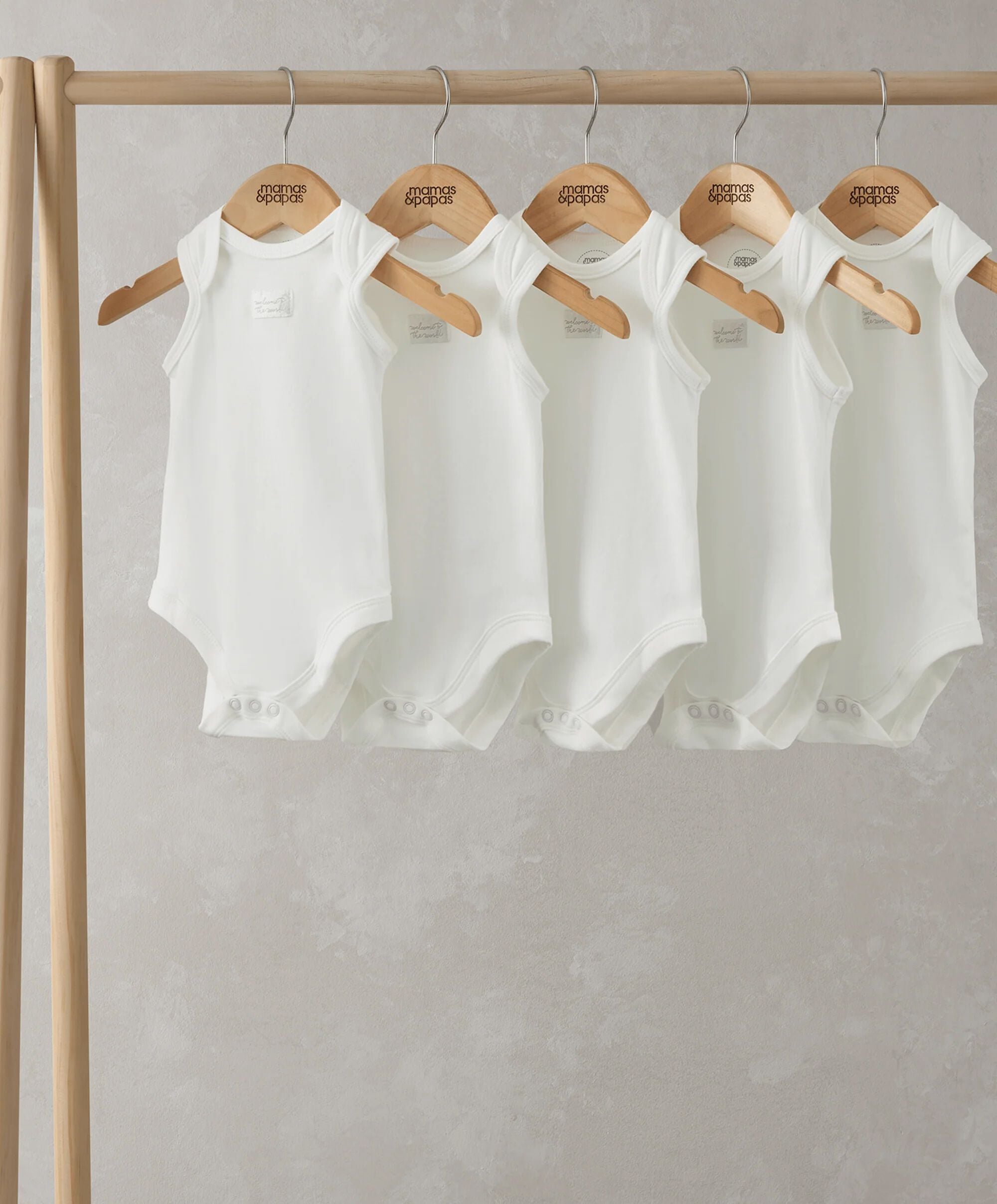 5pk White S/less B/Suit image number 1