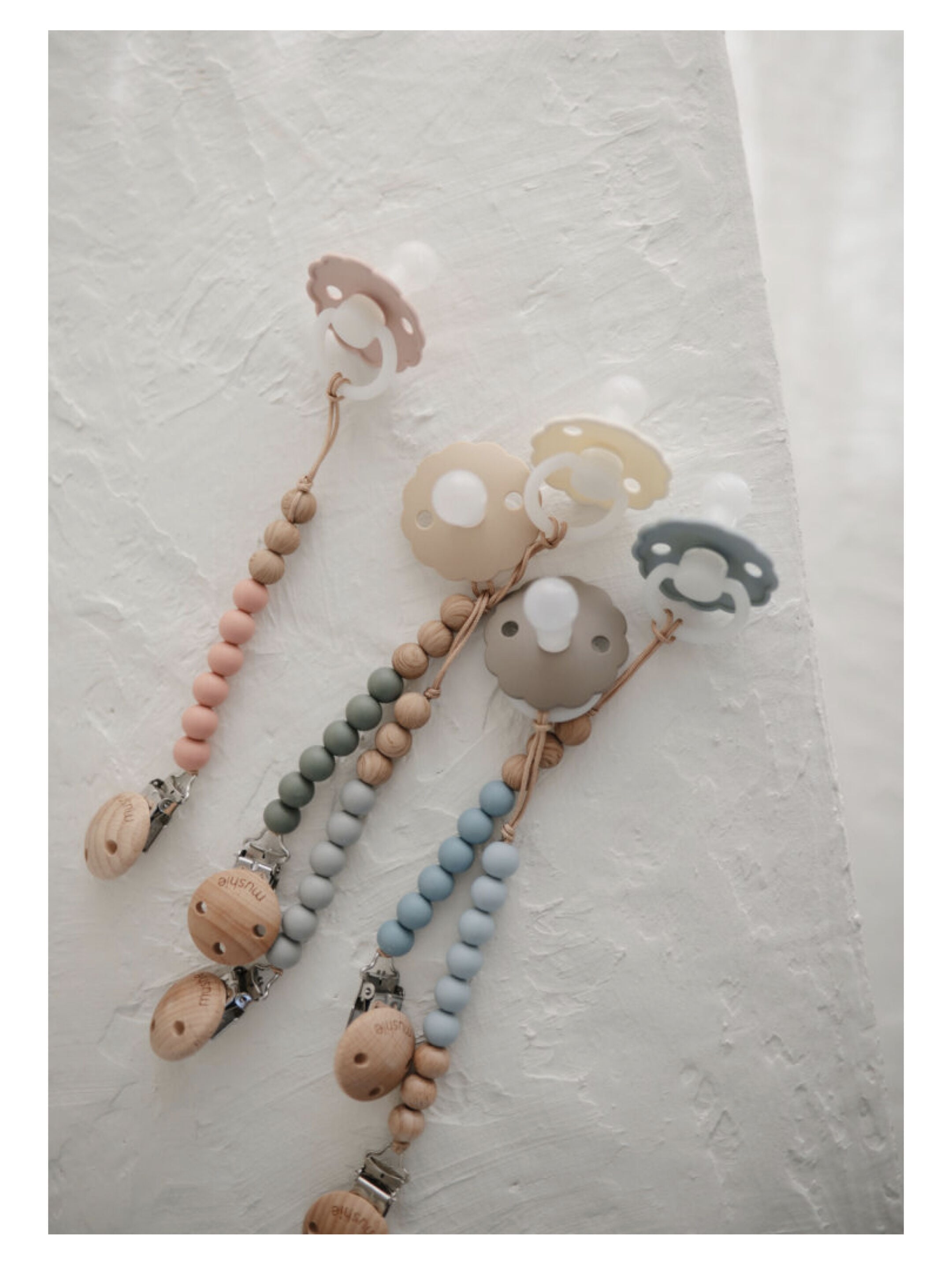 Mushie Pacifier Clips Halo Cadet Blue image number 4