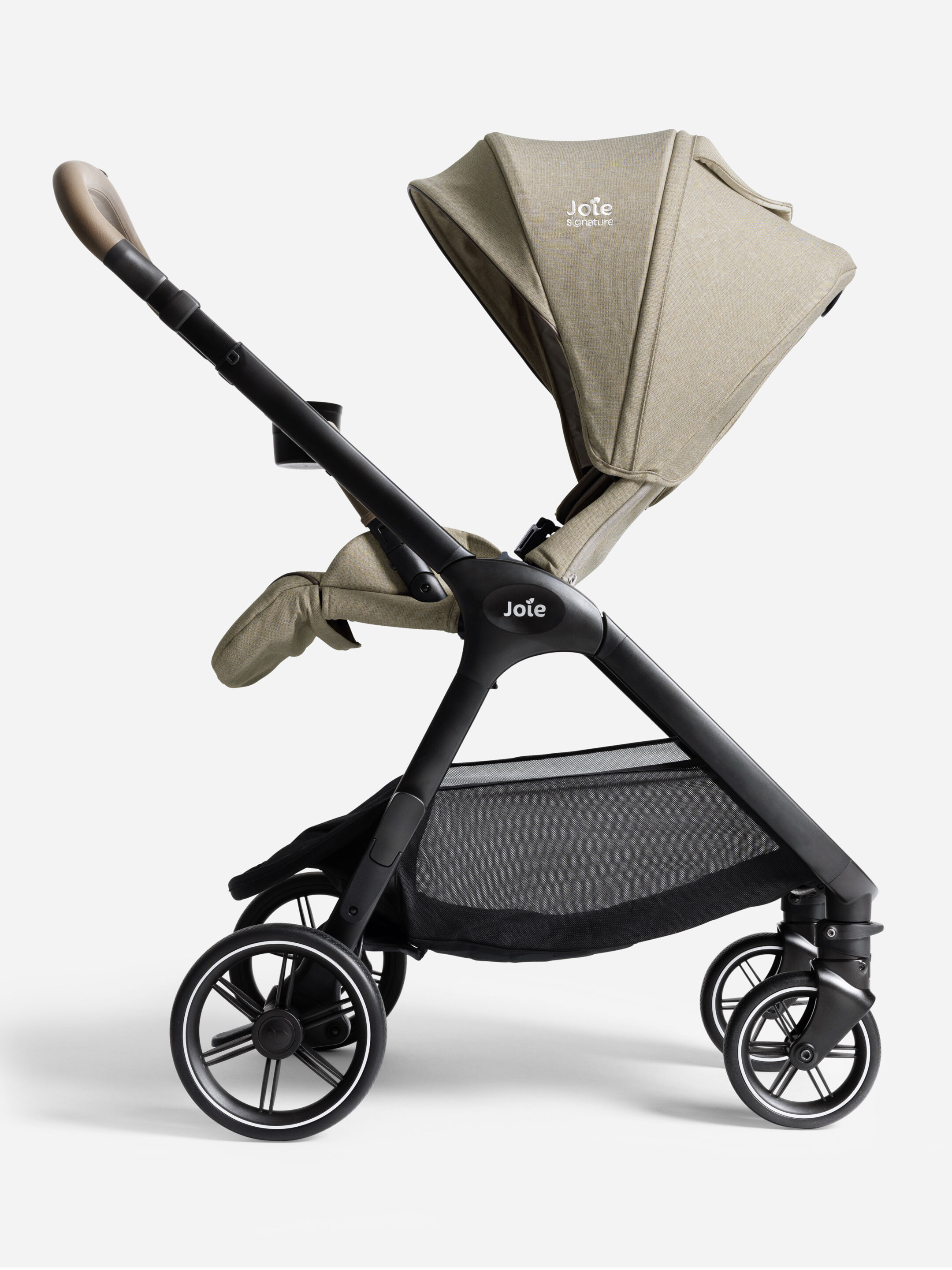 Joie Signature Valora&trade; (compact and lightweight pram) - Sandstone image number 3