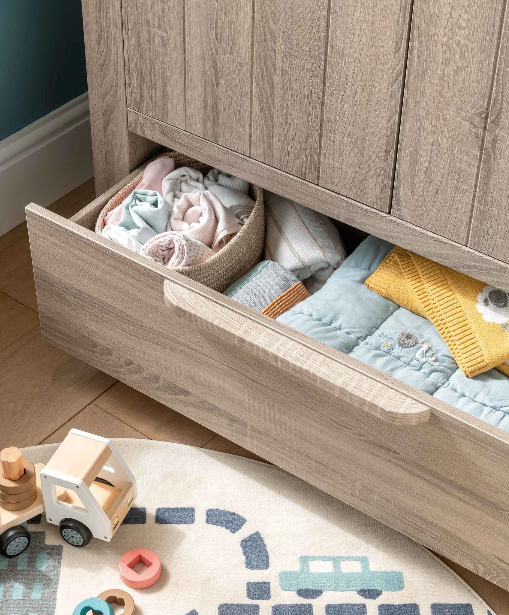 Franklin 2 Door Kids Wardrobe with Drawer - Oak image number 3