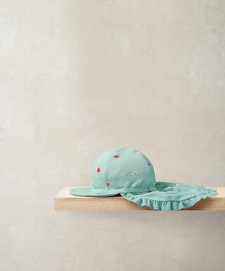 Strawberry Peaked Sunhat