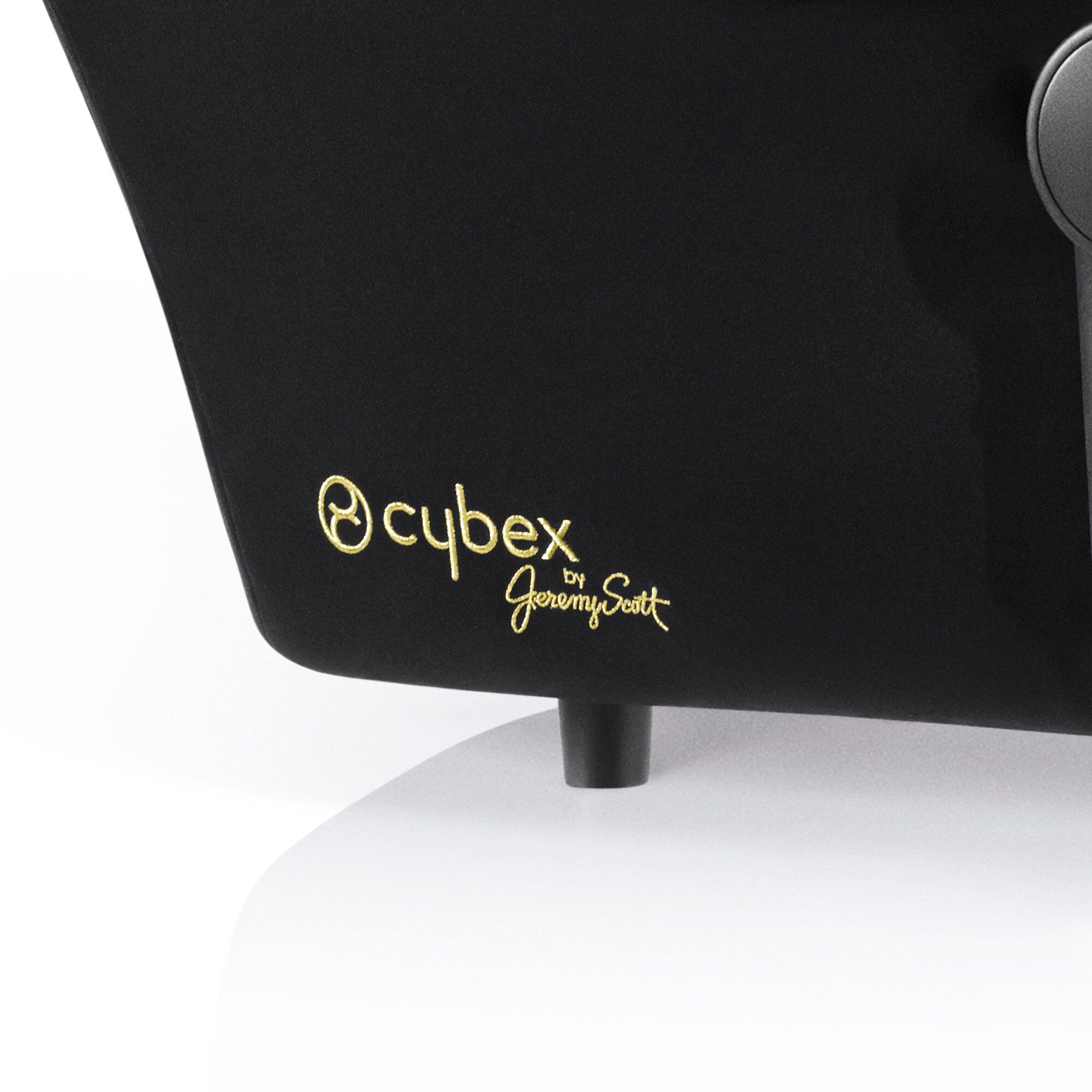 Cybex Priam Carry Cot &ndash; Jeremy Scott Wings image number 3