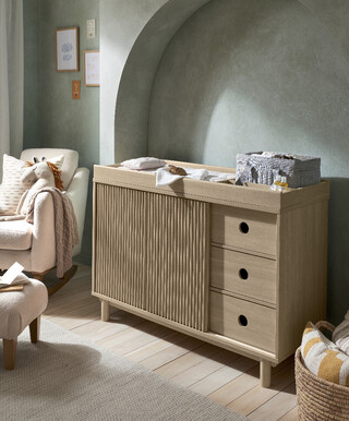 Oska Wide Dresser Changer - Natural/Oak