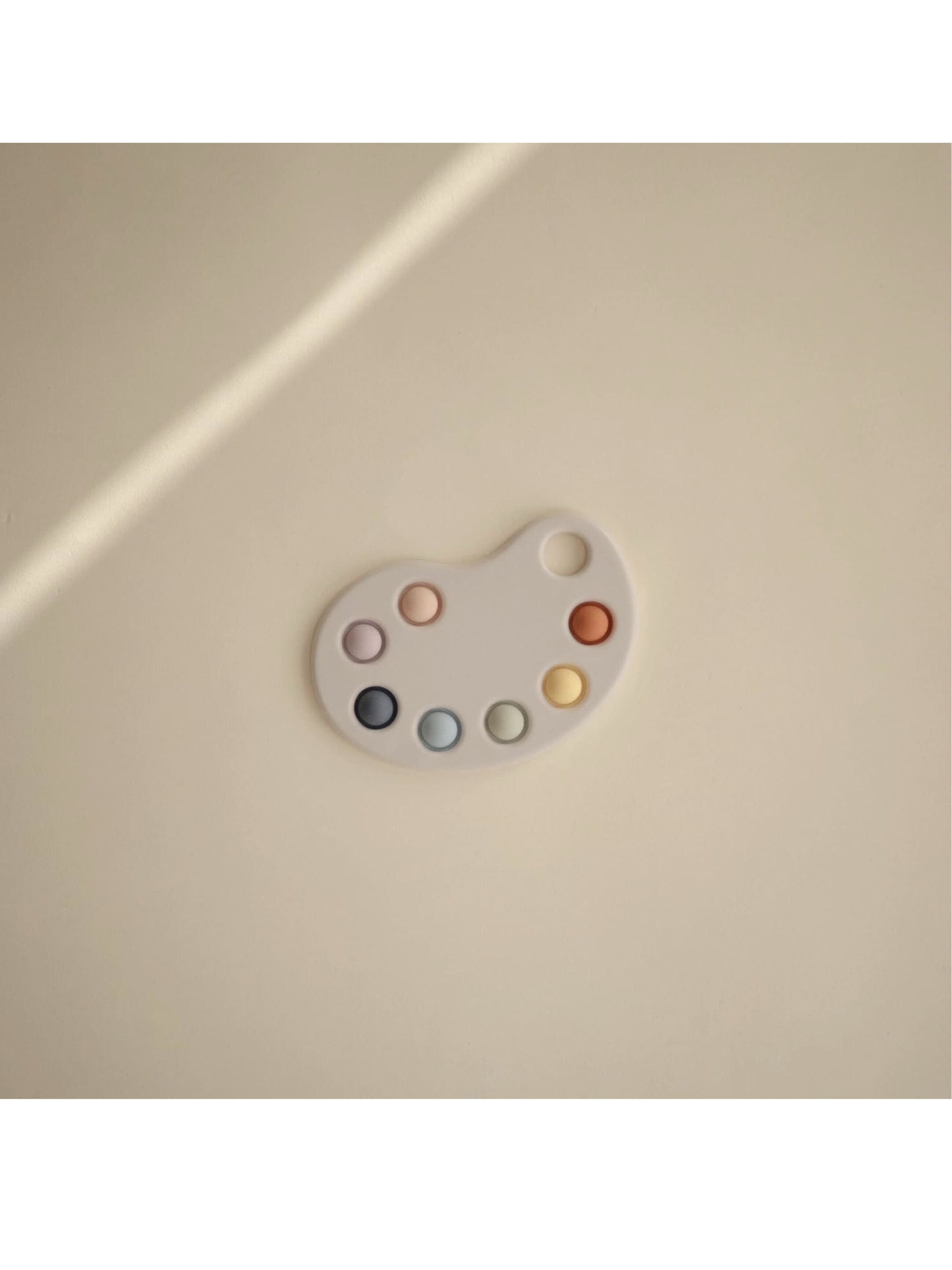 Mushie Paint Palette Press Toy (Multi) image number 2