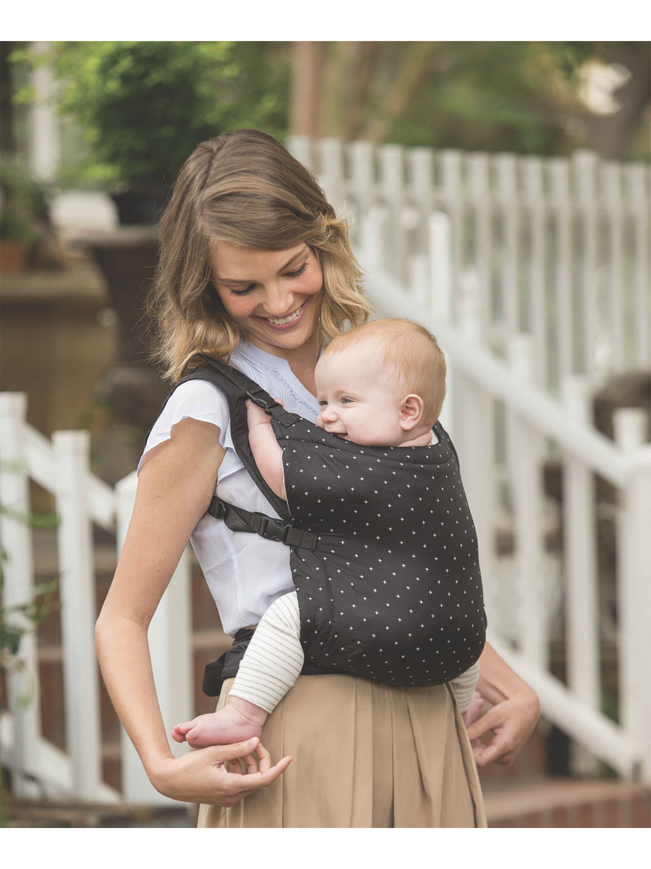 Infantino Zip Travel Carrier