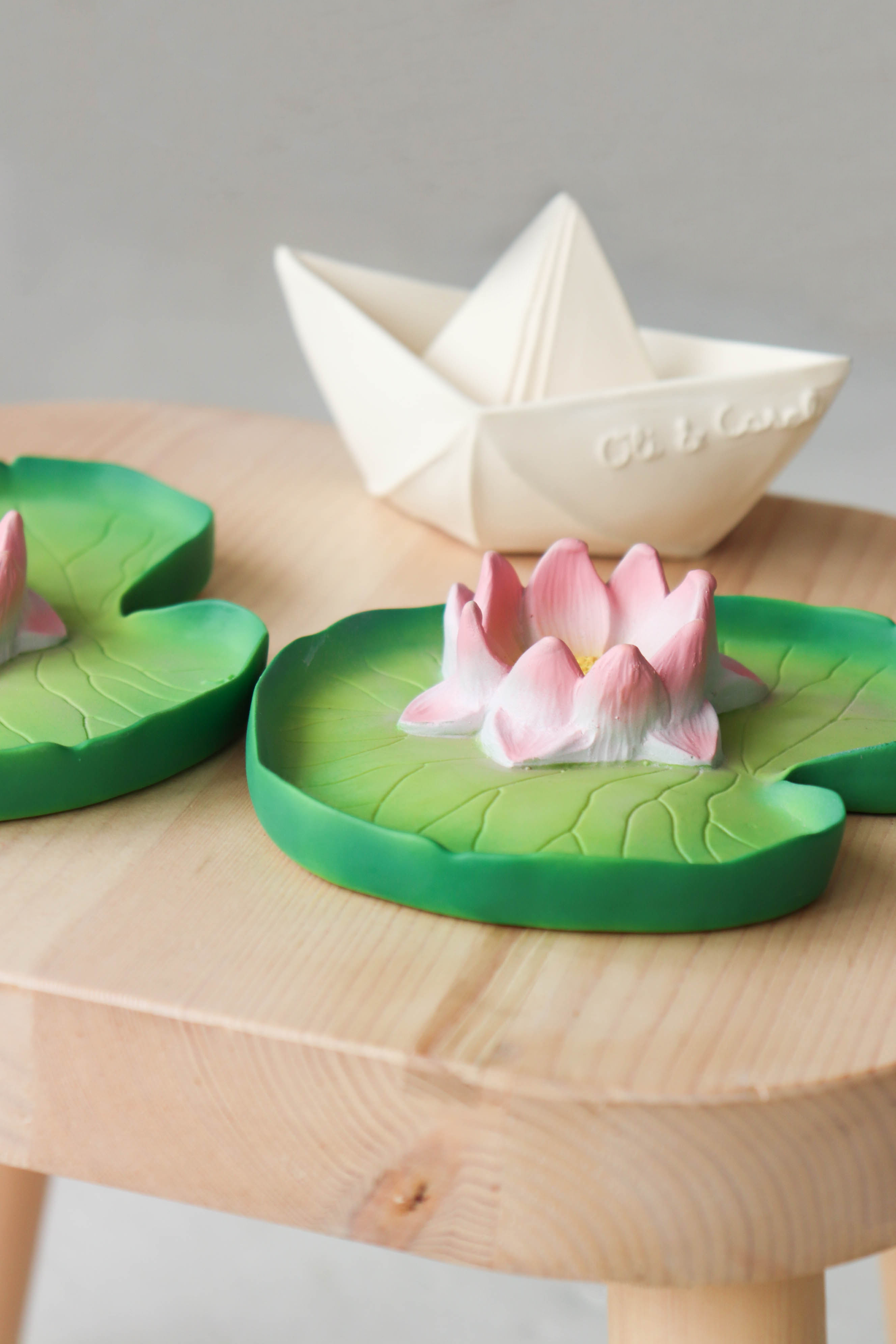 Oli & Carol Water Lily image number 7