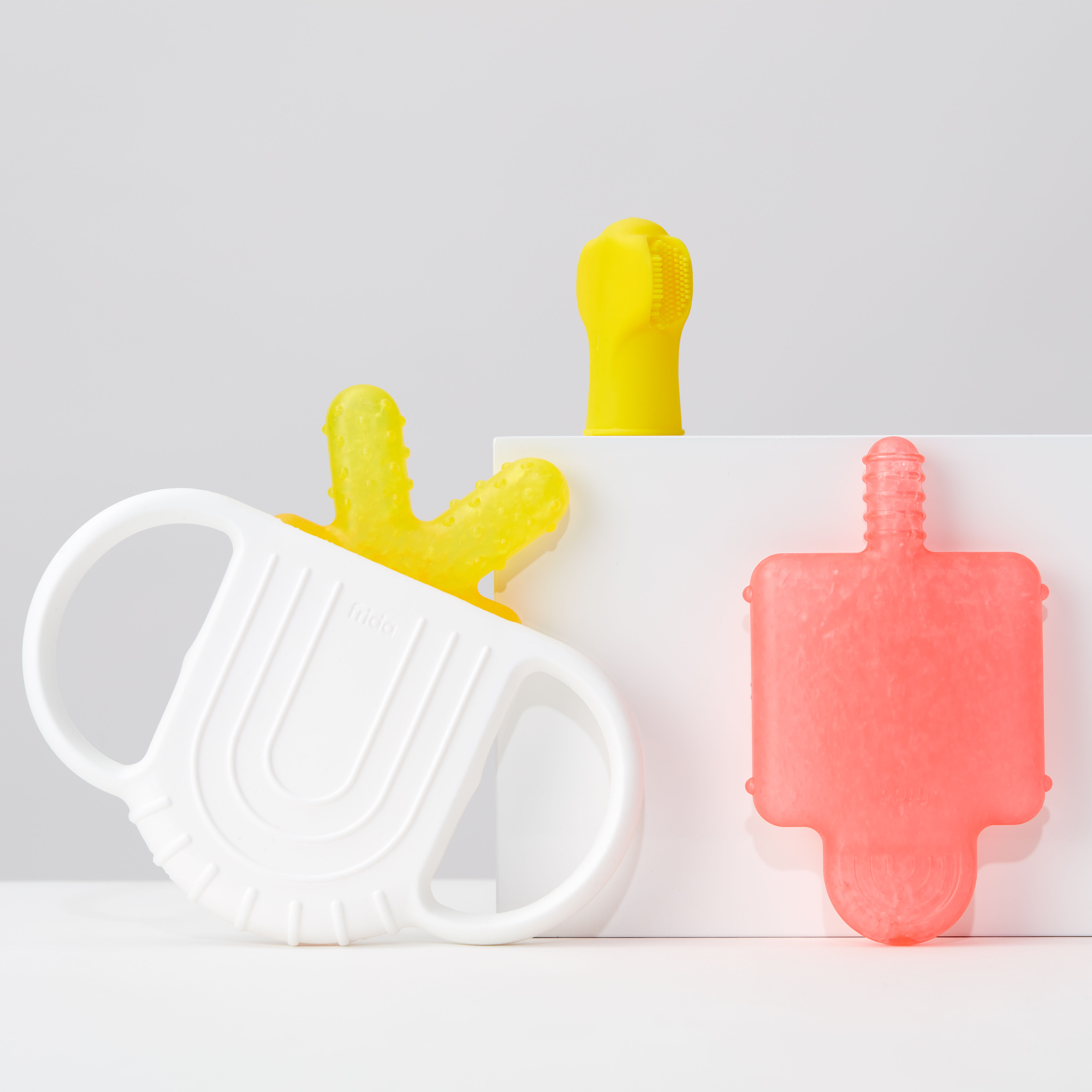 Fridababy - Not Too Cold To Hold Bpa Free Silicone Teether image number 8