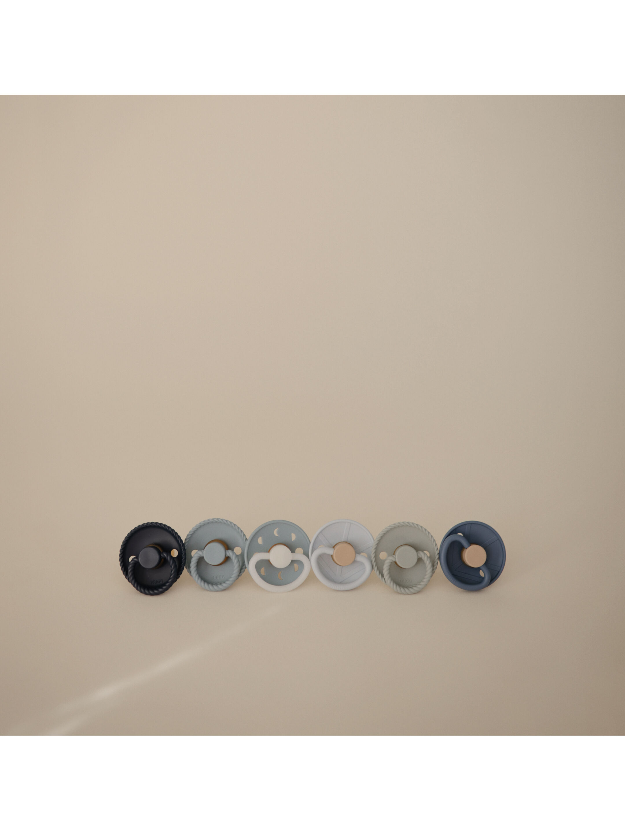 FRIGG Round Latex Baby Pacifier 6-18M 4-Pack Skyline Serenity - Size 2 image number 3