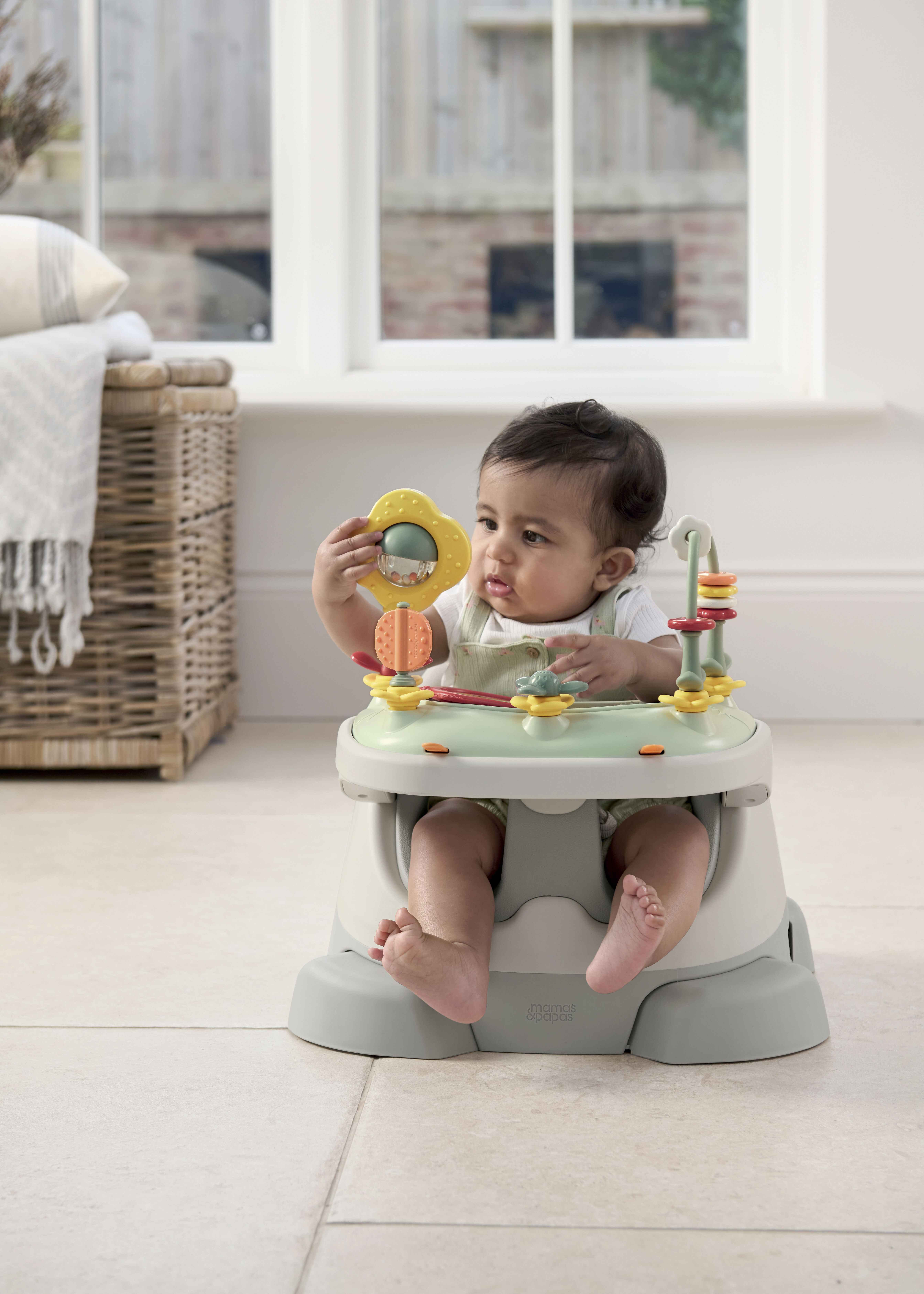 Bug 3-in-1 Floor & Booster Seat with Activity Tray - Pebble image number 2