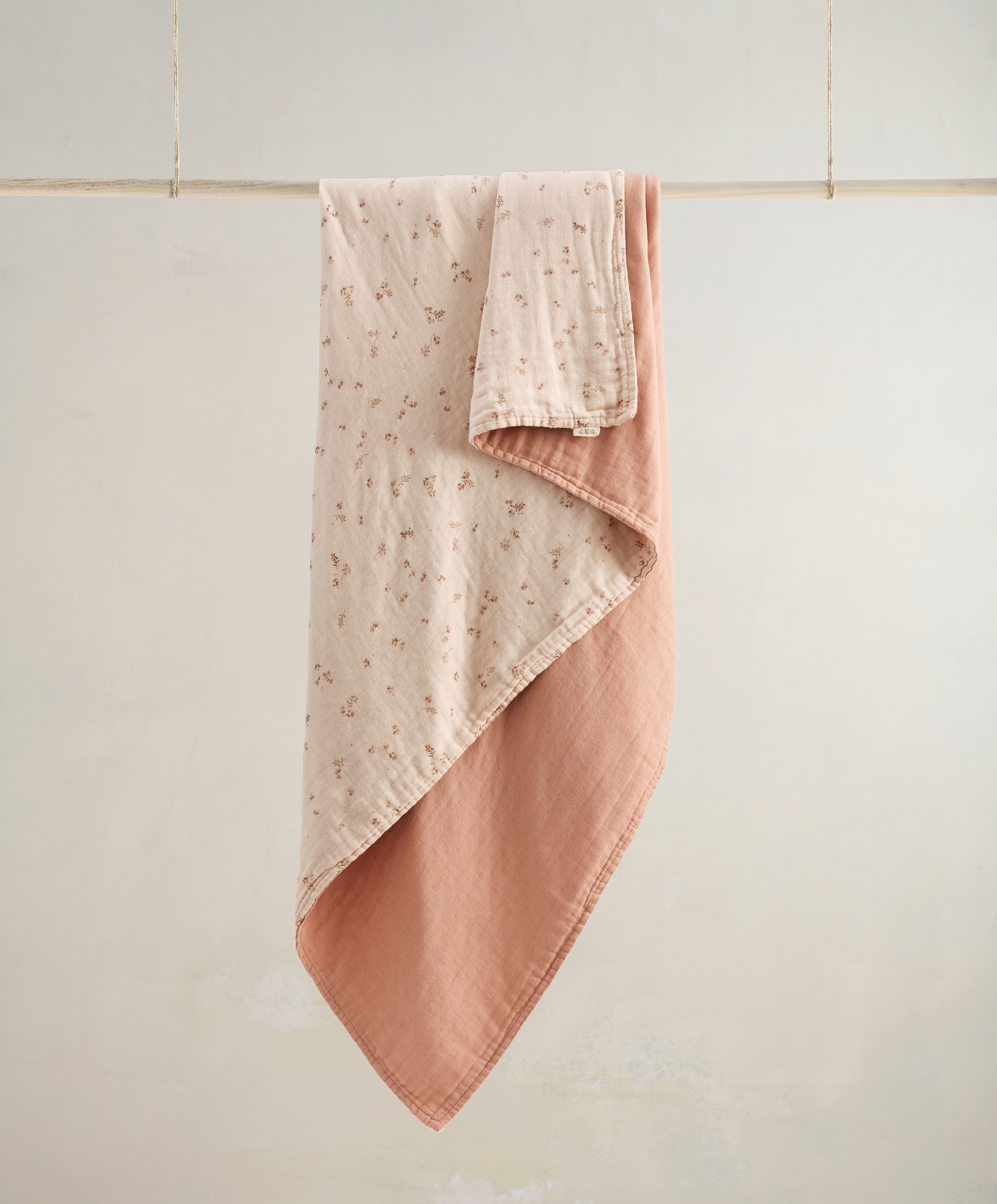 Muslin Blanket - Wildflower image number 1