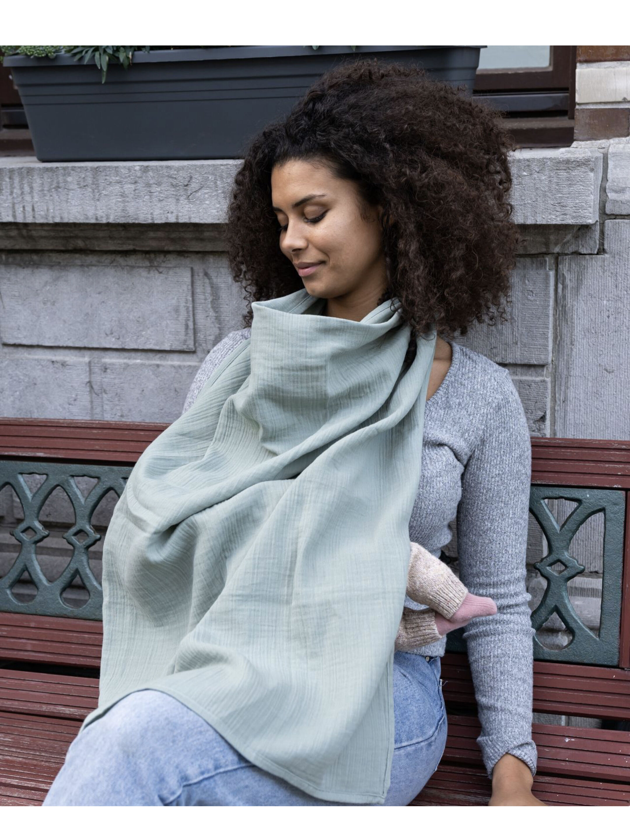 Doomoo Mom'N Play - Multi-Use Nursing Cape - Green