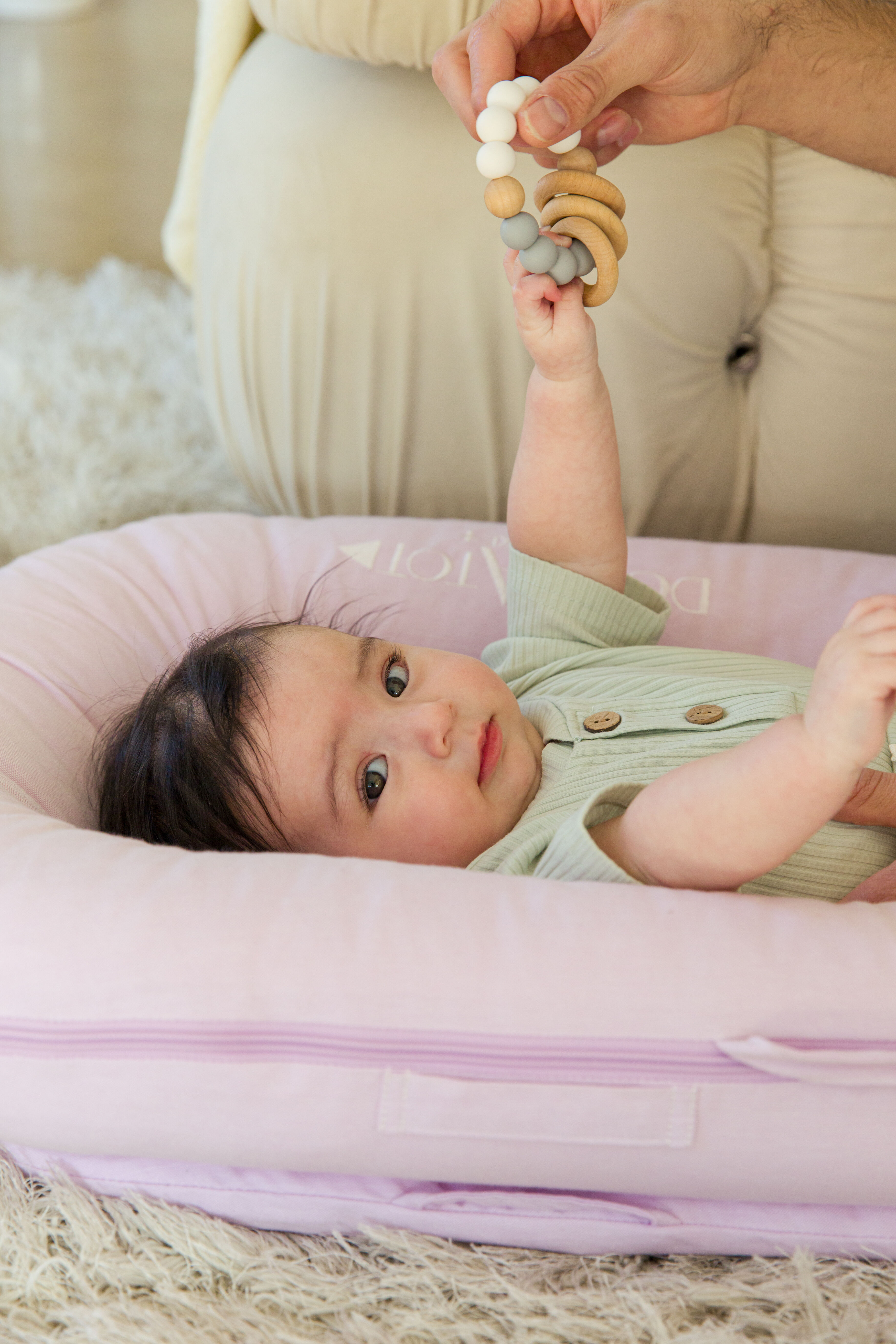 DockATot Deluxe+ Baby Pod - Lilac Chambray image number 5