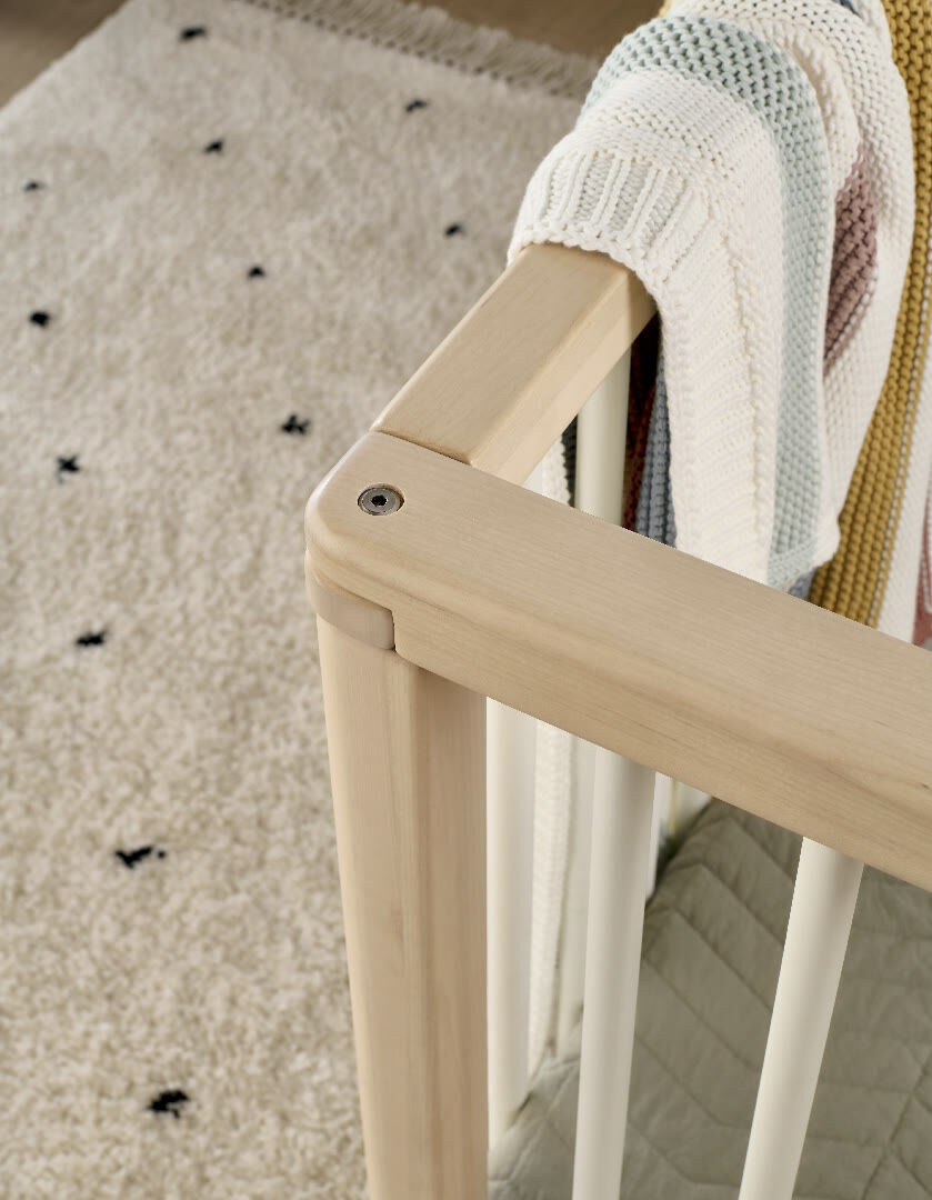 Compact Solo Cotbed - Natural White image number 3