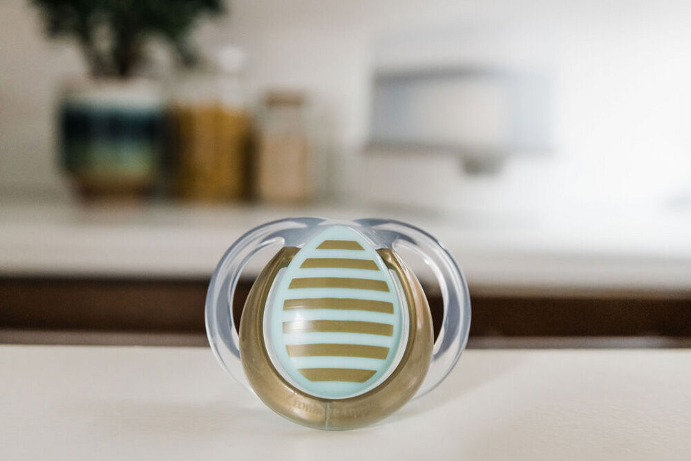 Tommee Tippee MODA Soother, (0-6 months), Pack of 2 -Boy image number 6