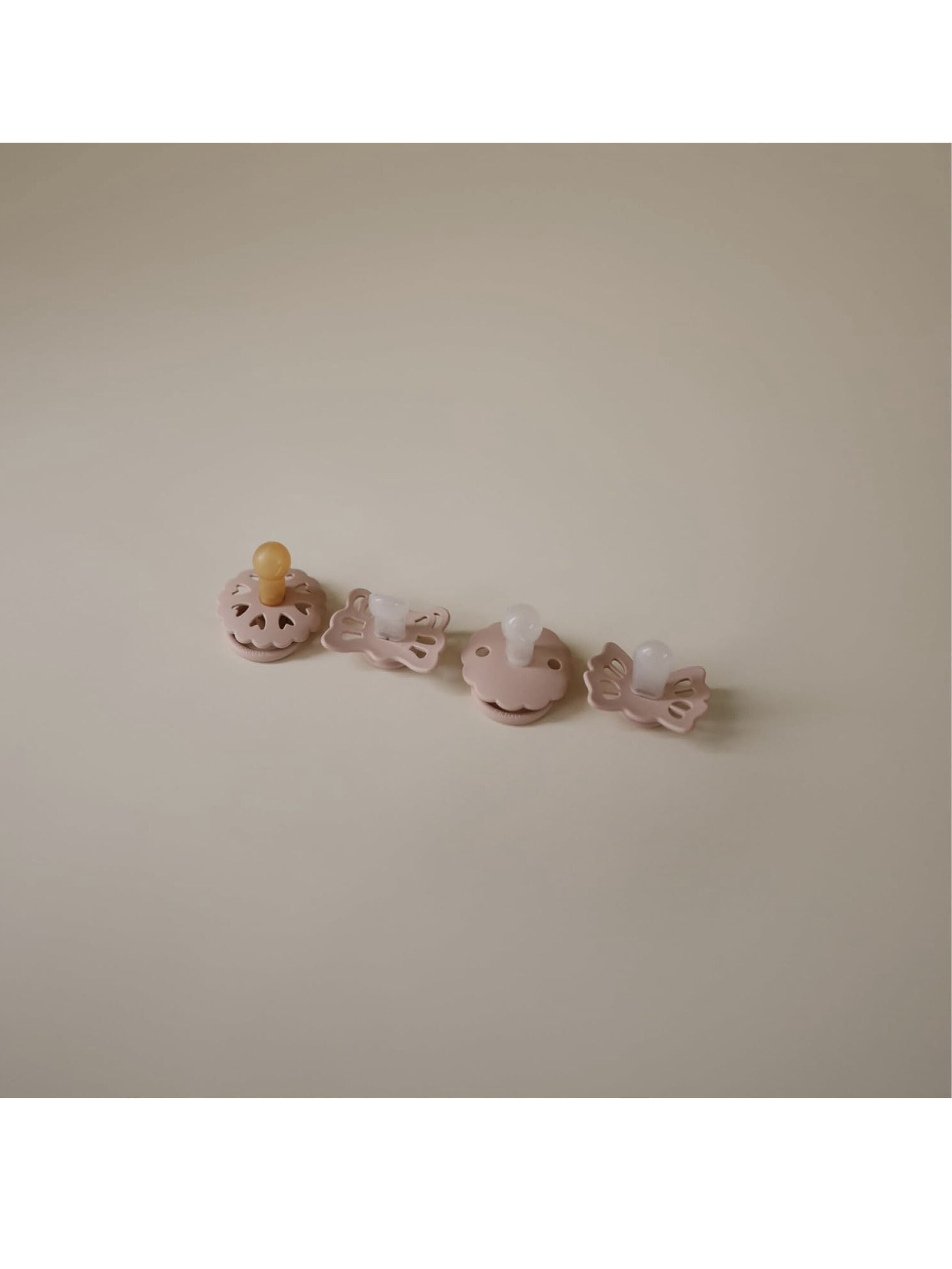 FRIGG Baby's First Pacifier 4-pack - Floral heart - Blush 0-6M - Size 1 image number 2