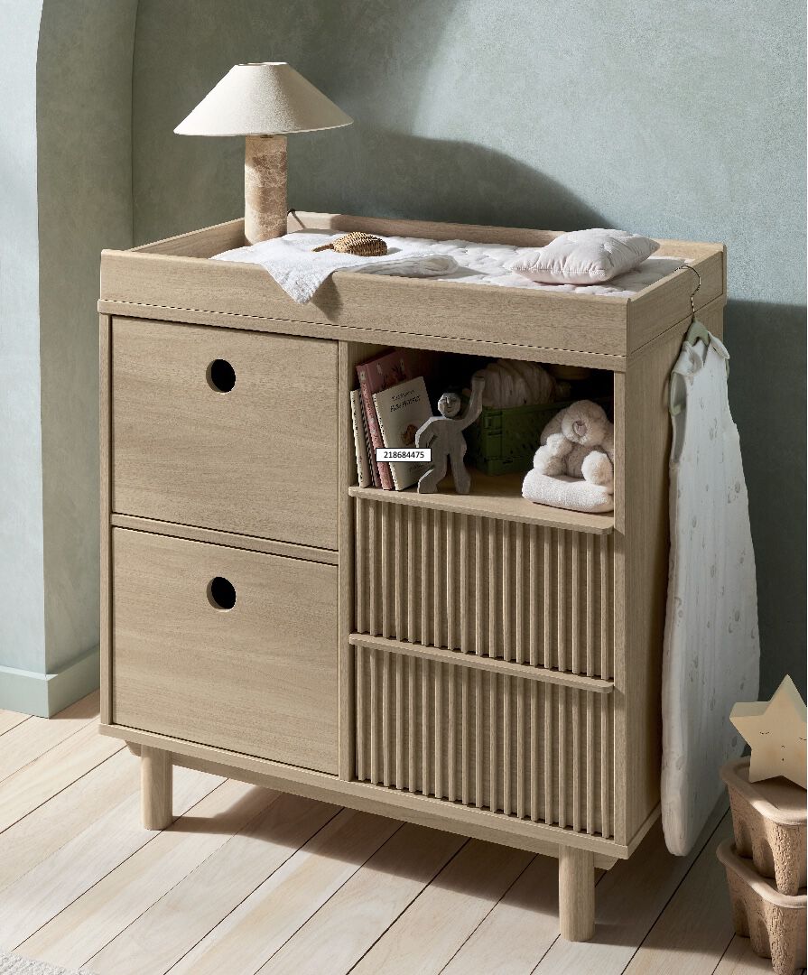 Oska 2 Piece Narrow Dresser Changer Set with Wardrobe- Oak image number 3