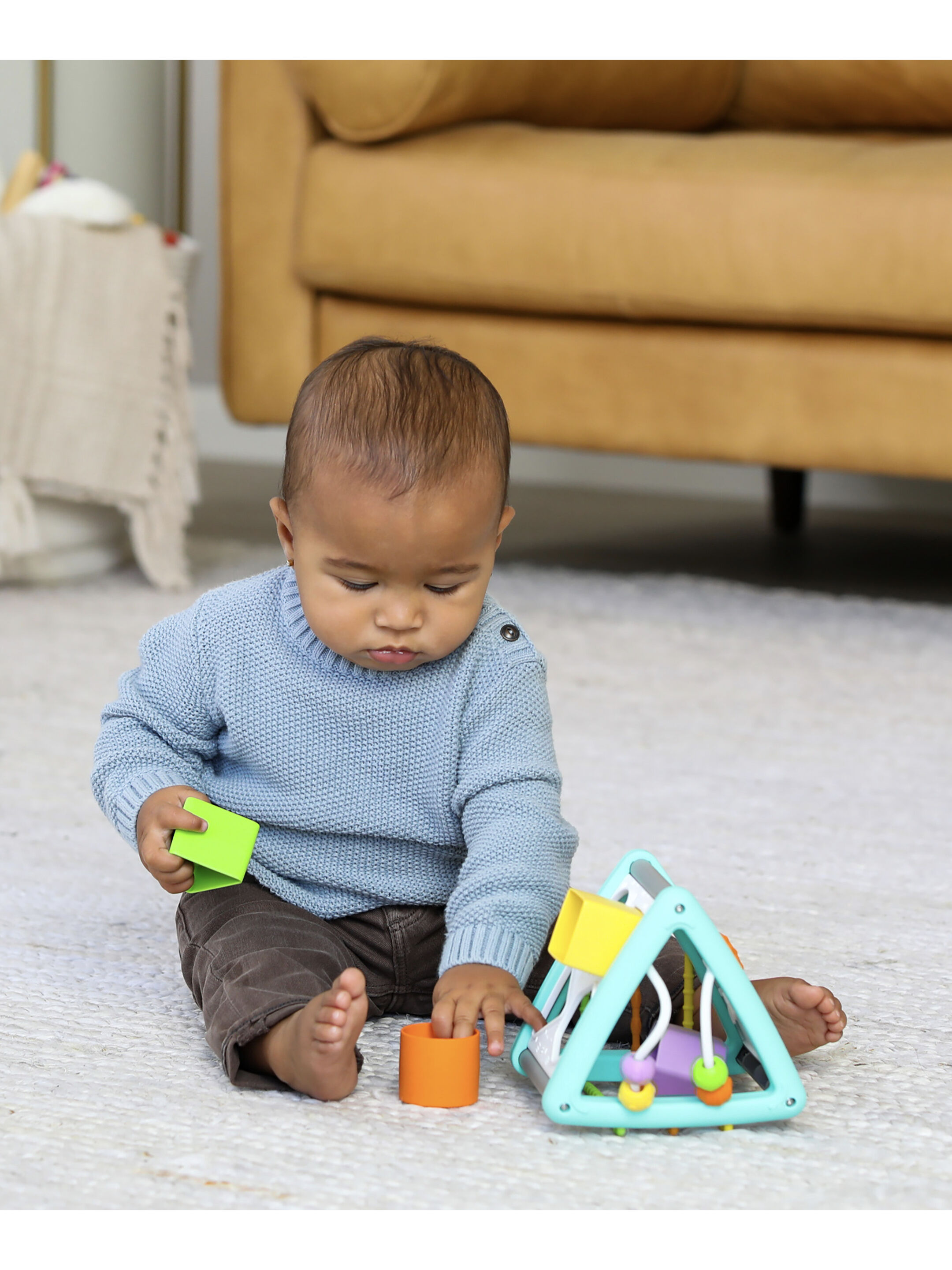 Infantino Activity Triangle & Shape Sorter